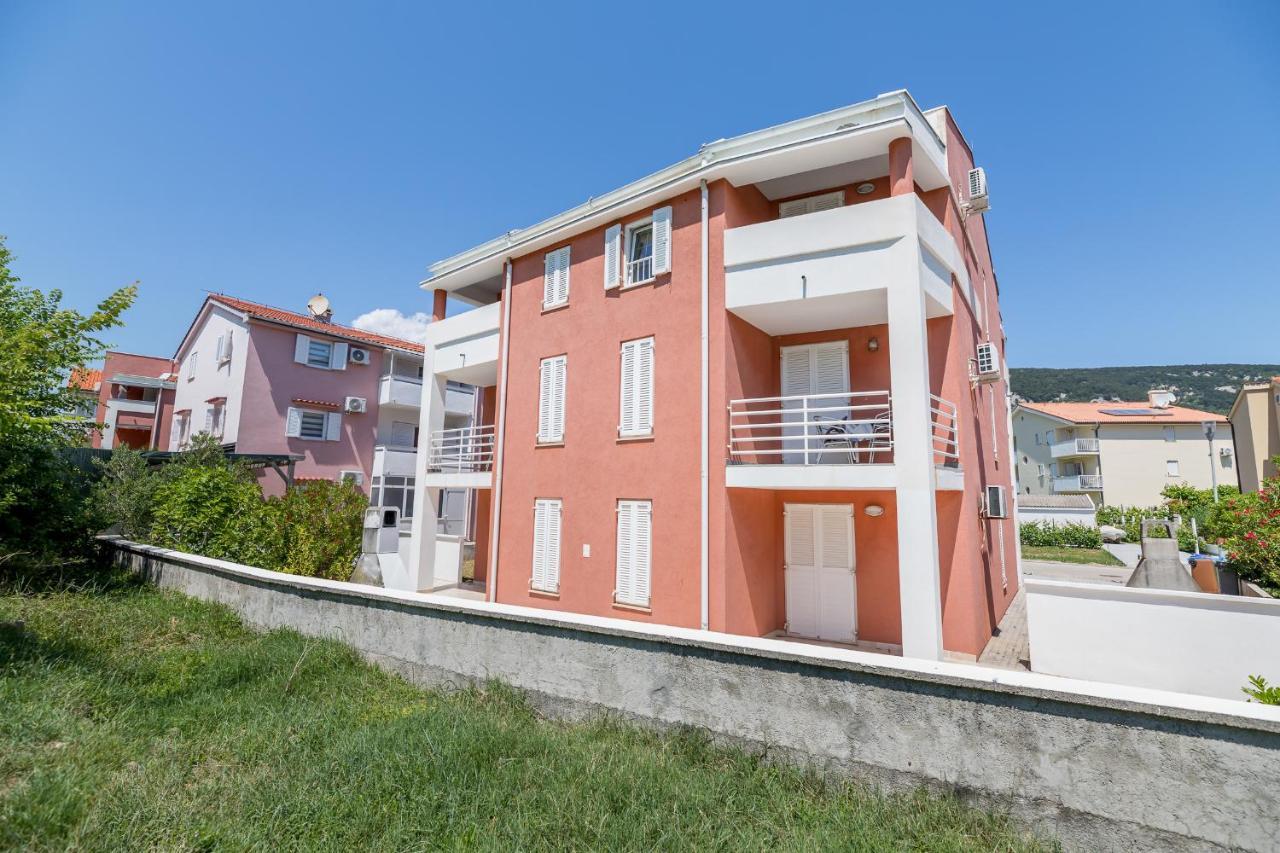 Apartments Melania & Antonia Baska  Exterior photo